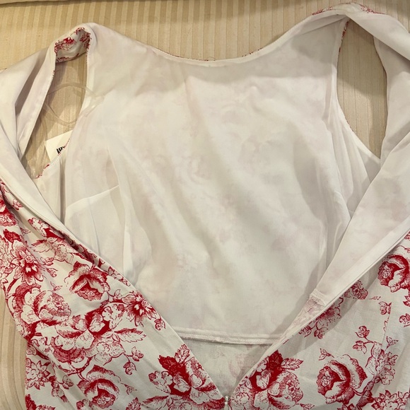 Anne Klein Red and White Floral Midi Dress sz 14 - Picture 10 of 11
